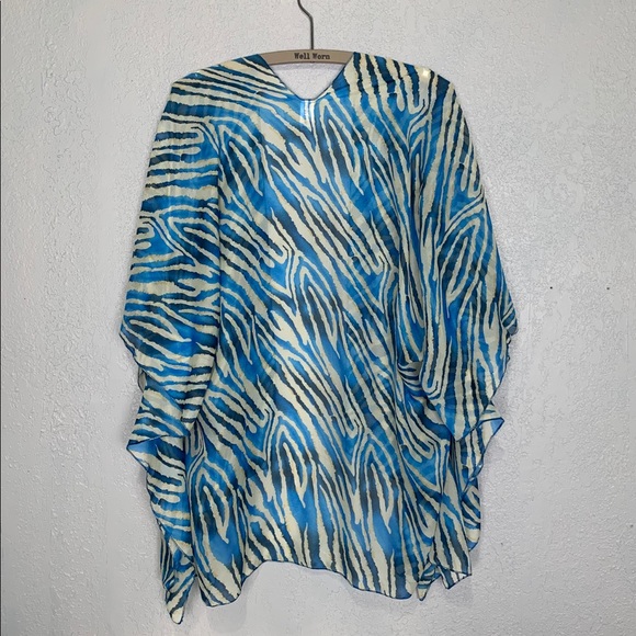 Silhouette by Lavello blue animal print kimono - Picture 4 of 6